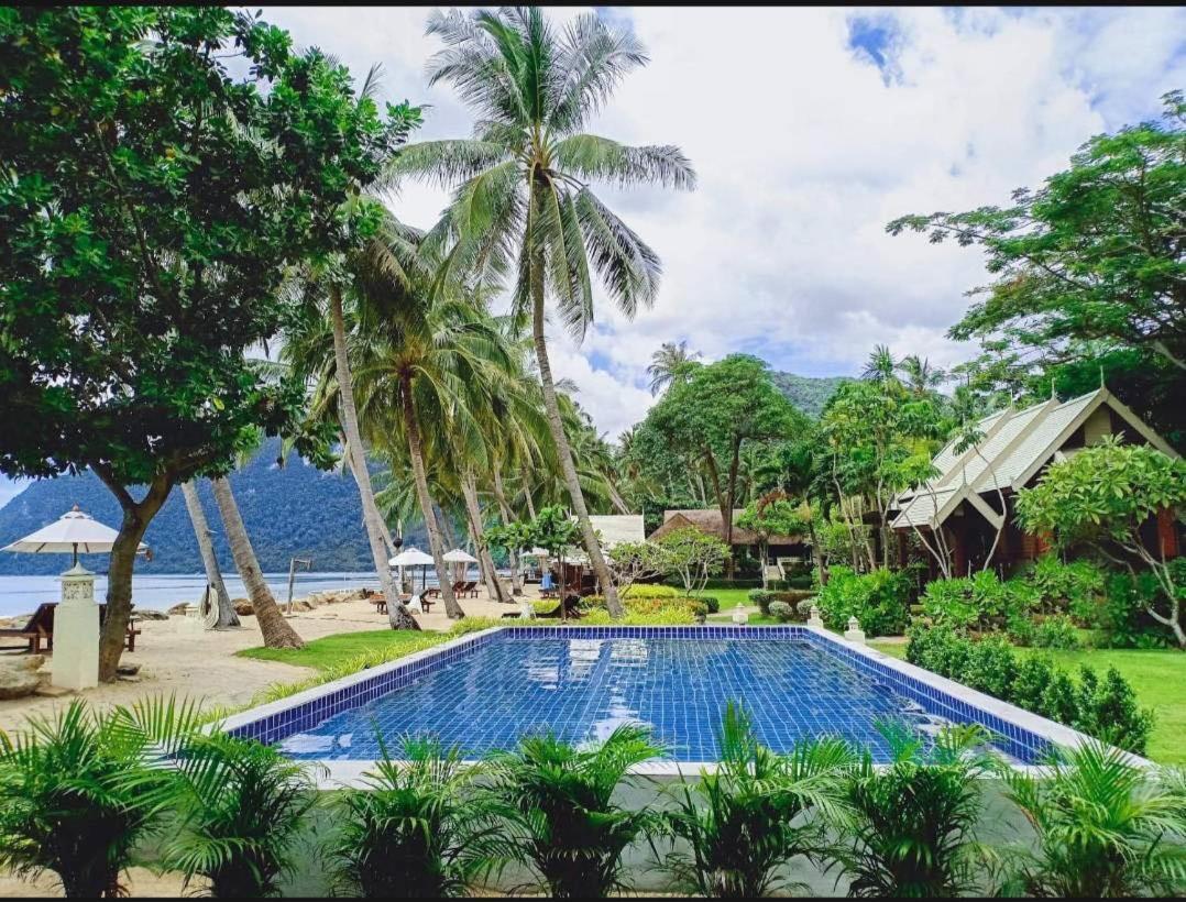 Baan Thong Ching Resort Khanom Ngoại thất bức ảnh